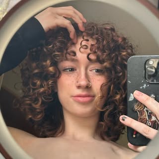@sarahvfit profile picture